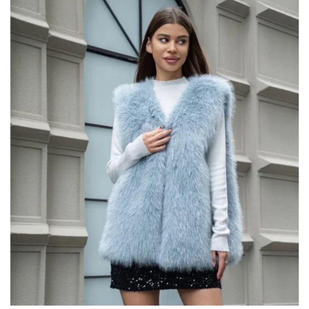 Jason Wu Elegant  Blue Tan Faux Fur Vest Size Medium NWT